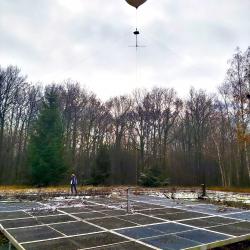 Captive weather balloon flying above the BRAMS transmitter